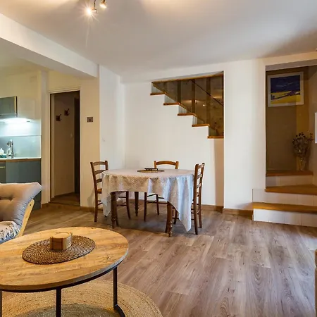La Peyrolle Holiday home Aouste-sur-Sye